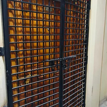 Apartament Rani'S Nest Hajdarabad Zewnętrze zdjęcie